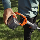 KIT Roçadora a Bateria Husqvarna 215 iL