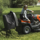 Trator Corta Relva Husqvarna TC220T