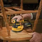 Lixadora Rotorbital 280W Dewalt 
