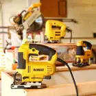 Serra de Recortes 650W DeWALT DWE349-QS