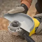 Rebarbadora STANLEY® 2.000W 230mm