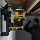 Medidor Laser Autonivelante Verde 3 Linhas 360º Dewalt