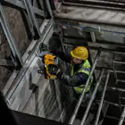 Pregadora de Betão s/escovas XR 18V 5Ah Dewalt + 2 Baterias + Carregador + Mala DCN890P2-QW