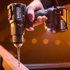 Berbequim Percussão XR 18V DeWalt x McLaren + 2 Baterias 4Ah + Mala de Transporte
