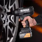 Kit XR 18V Dewalt x McLaren Berbequim + Rebarbadora + Chave de Impacto + 2 Baterias 5Ah + Mala TSTAK