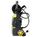 Hidrolimpiadora Lavor Dive de alta presión (135 bares, 420 l/h) con accesorios incluidos.