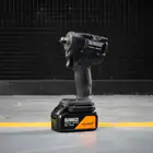 Chave de Impacto XR 18V DeWalt x McLaren + 2 Baterias 5Ah + Carregador + Mala TSTAK