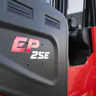 Carretilla elevadora Donker EP25E de 72 V/260 Ah y 2500 kg